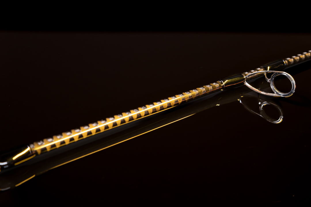 Close-up of Toray T1100G blend carbon fibre blank weave on the Sirius Virtue FSV-820MH